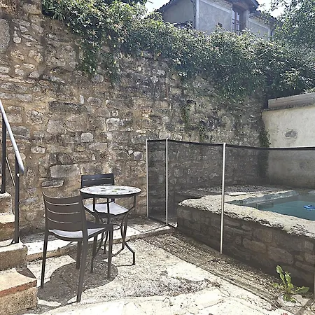 Casa de Férias Magnifique En Pierres Au Coeur De Antonin Noble Val - Piscine Et Jardin Prives -10 Personnes