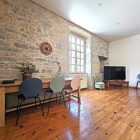 Casa de Férias Magnifique En Pierres Au Coeur De Antonin Noble Val - Piscine Et Jardin Prives -10 Personnes *