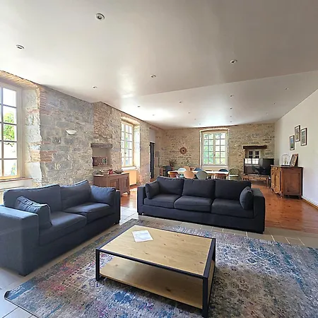 Casa de Férias Magnifique En Pierres Au Coeur De Antonin Noble Val - Piscine Et Jardin Prives -10 Personnes Saint-Antonin