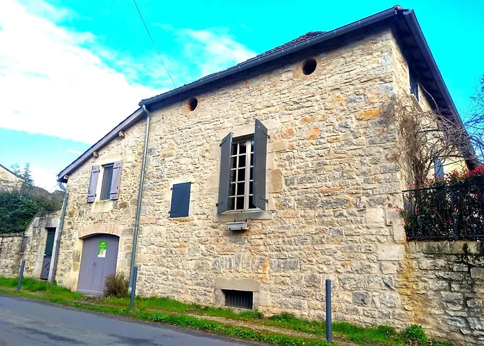 Dom wakacyjny Magnifique En Pierres Au Coeur De Antonin Noble Val - Piscine Et Jardin Prives -10 Personnes *