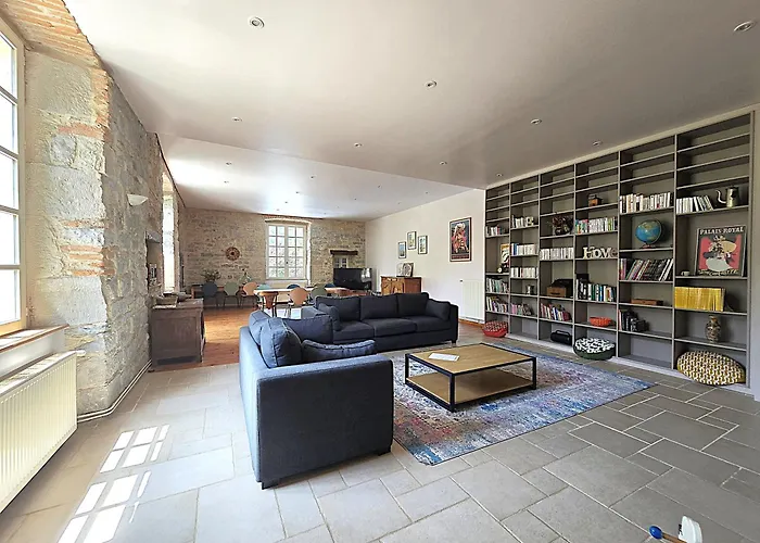 Magnifique En Pierres Au Coeur De Antonin Noble Val - Piscine Et Jardin Prives -10 Personnes