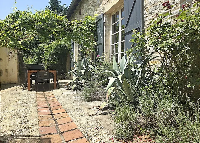 Magnifique En Pierres Au Coeur De Antonin Noble Val - Piscine Et Jardin Prives -10 Personnes