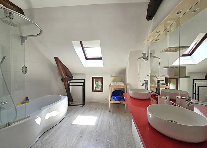 Magnifique En Pierres Au Coeur De Antonin Noble Val - Piscine Et Jardin Prives -10 Personnes