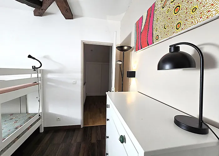 Dom wakacyjny Magnifique En Pierres Au Coeur De Antonin Noble Val - Piscine Et Jardin Prives -10 Personnes *